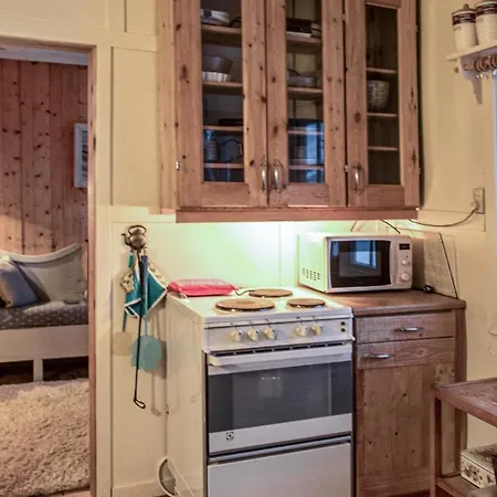 2 Bedroom Stunning In * Alen